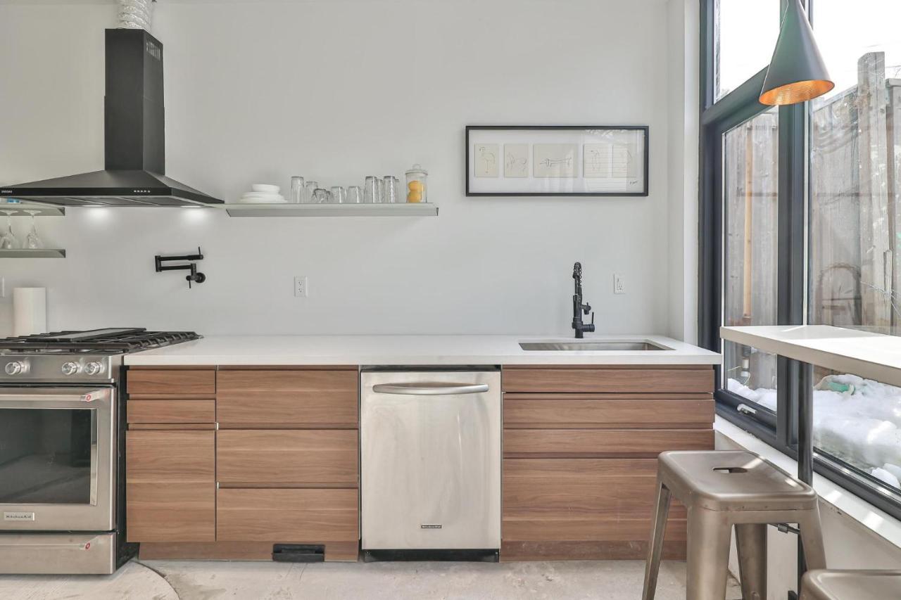 New Modern 1400 Sq Ft Coach House Near Everything Toronto Kültér fotó