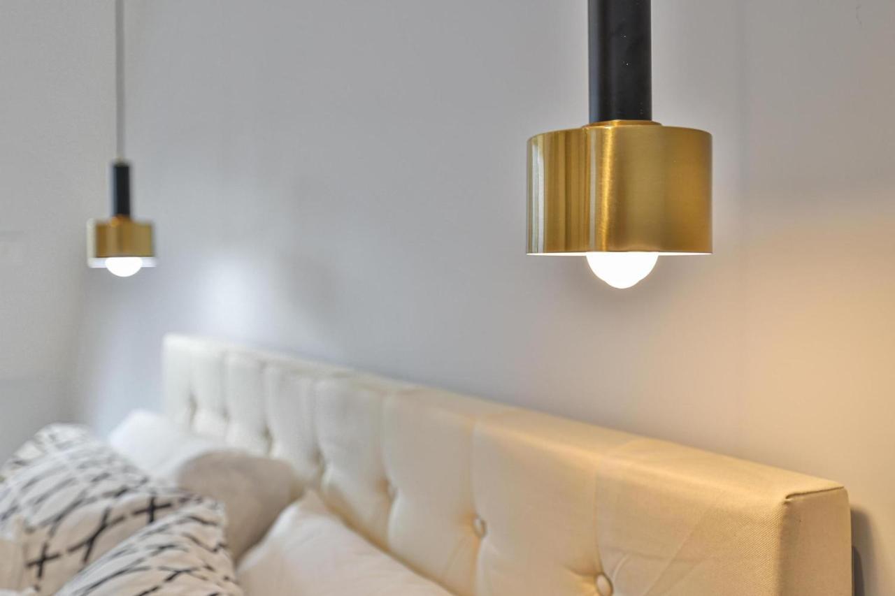 New Modern 1400 Sq Ft Coach House Near Everything Toronto Kültér fotó